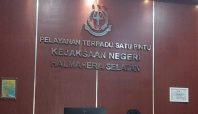 Kejari Halsel Bungkam Kasus Bank BPRS Saruma, Eks Kepala BKAD Aswin Adam Tidur Nyenyak 5 Kejari Halsel Media Berjaringan Indonesia Timur
