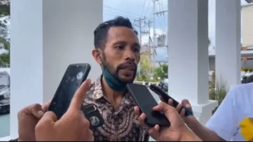 Agus Salin R Tampilang bakal laporkan LPP Tipikor terkait tduduhan palsu. (mimbarFoto/Nuk)
