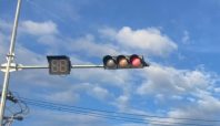 Lampu Lalu Lintas di 2 Titik Kota Labuha Mulai Difungsikan 8 lampu lalu lintas diremsikan bupati halsel Media Berjaringan Indonesia Timur