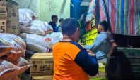 400 Paket Bantuan Korban di Halmahera Selatan Didistribusi BPBD 5 BPBD Halmahera Selatan distribusi bantuan Media Berjaringan Indonesia Timur