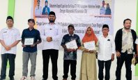 Bupati Halsel Serahkan Bantuan Bedah Rumah ke Tiga Warga Desa Laiwui Obi 4 Desa Lawui Media Berjaringan Indonesia Timur
