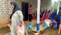 Gelar Pasar Murah di Halbar, Warga Beri Apresiasi ke Disperindag 4 FotoJet 16 Media Berjaringan Indonesia Timur