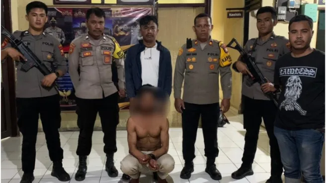 Cekcok Berujung Maut di Oba Selatan, Pelaku Diringkus Polresta Tidore 1 Pelaku penganiayaan di desa Wama Oba Selatan Media Berjaringan Indonesia Timur