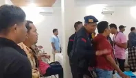 Pleno Berlangsung, Saksi PSI Nyaris Ditonjok Anggota KPU Halmahera Selatan 7 Anggota KPU Halsel Nyaris Adu Jotos dengan Saksi Parpol Media Berjaringan Indonesia Timur