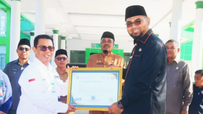 Puluhan Guru di Halmahera Selatan dapat Reward di Hari Guru Nasional 1 HGN Halsel Media Berjaringan Indonesia Timur