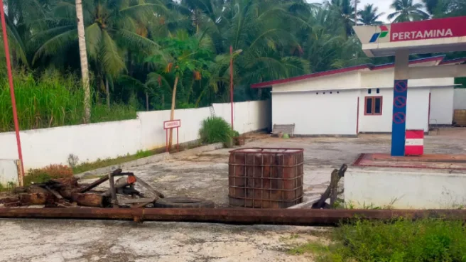 APMS Laromabati Diboikot Warga : 30 Ton BBM Hanya 2 Hari Habis Dijual Diluar Pulau Kayoa 1 APMS Laromabati Media Berjaringan Indonesia Timur