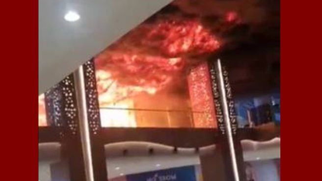 TSM Makassar kebakaran | Media Berjaringan Indonesia Timur