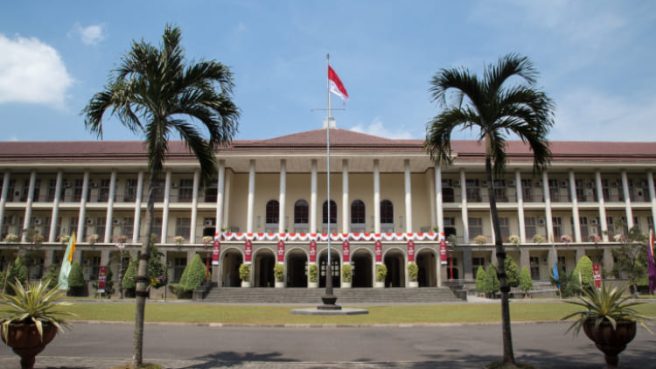 UGM raih peringkat satu jurusan Antropologi terbaik versi EduRank 2023 dari 10 Universitas di Indonesia 1 Media Berjaringan Indonesia Timur