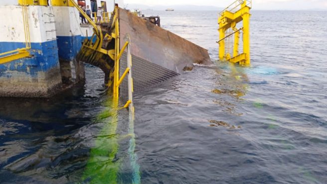 Pelabuhan ambruk dihantam KM Mutiara Pertiwi I 1 | Media Berjaringan Indonesia Timur
