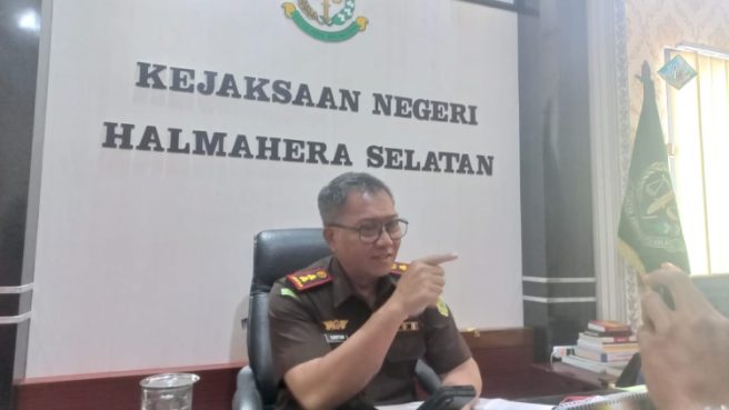 Kepala Kejari Halsel Guntur Media Berjaringan Indonesia Timur
