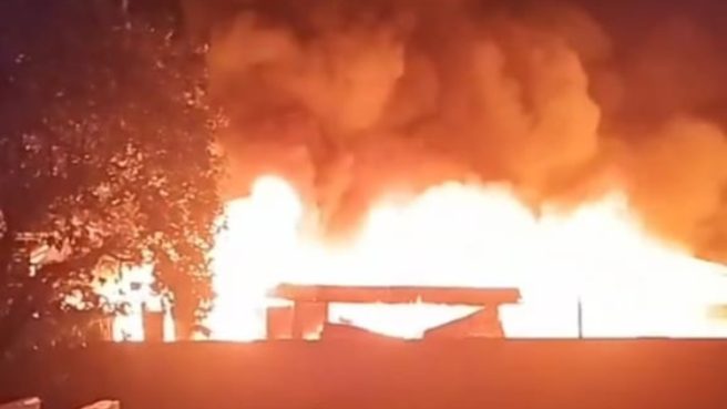 puluhan rumah hangus terbakar | Media Berjaringan Indonesia Timur