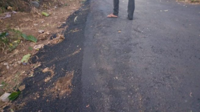 Perbaikan jalan Jambula | Media Berjaringan Indonesia Timur