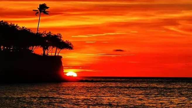 Sunset wisata point tolire Media Berjaringan Indonesia Timur