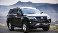 Ilustrasi Toyota Fortuner | Media Berjaringan Indonesia Timur