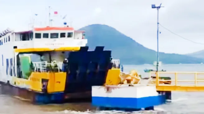Kapal Ferry Media Berjaringan Indonesia Timur