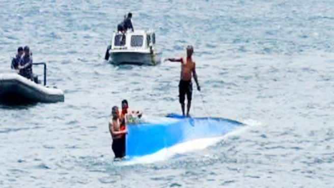 Long boat terbalik di perairan Tidore Ternate Media Berjaringan Indonesia Timur