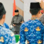 Bupati Halsel serahkan SK 100 Persen ke ASN Media Berjaringan Indonesia Timur