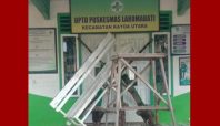 Pemalangan kantor puskesmas | Media Berjaringan Indonesia Timur