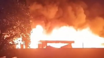 puluhan rumah hangus terbakar Media Berjaringan Indonesia Timur