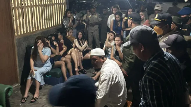 Pencari kerja wajib kantongi kartu kuning Media Berjaringan Indonesia Timur