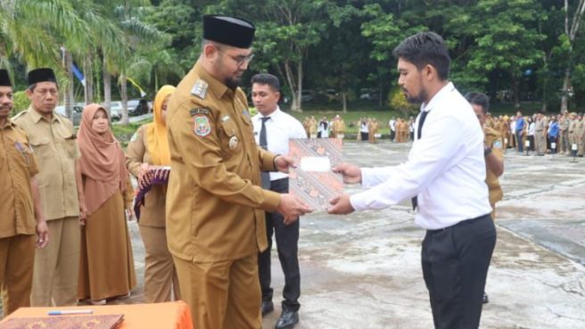 Penyerahan SK PPK Formasi 2023 halsel Media Berjaringan Indonesia Timur