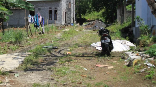 dampak jalan rusak akibat galian c Media Berjaringan Indonesia Timur