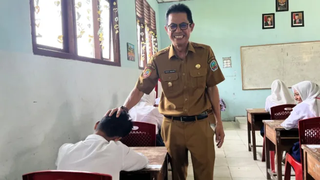 Wakil Bupati helmi umar Media Berjaringan Indonesia Timur